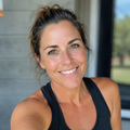 Claire M., 38
